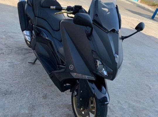 tmax 530 black max