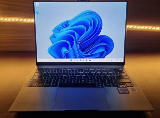 Huwaei matebook X pro ultra slim