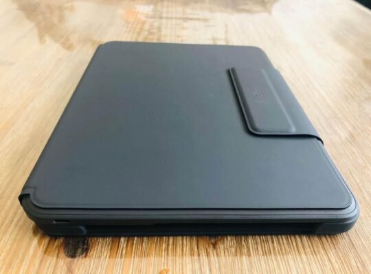 iPad Pro 11 pouces clavier Logitech