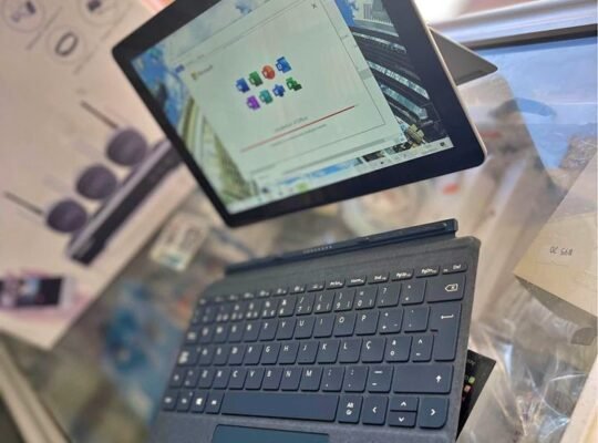 Microsoft Surface Go