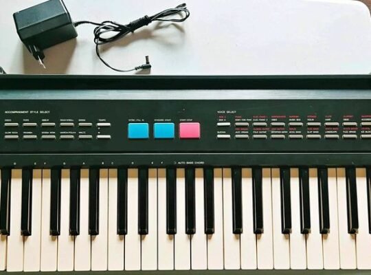 Piano Yamaha PSR