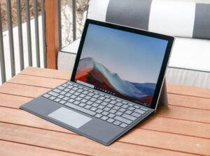 Surface 7 Pro m1866 core i5 8Gb RAM & 256SSD